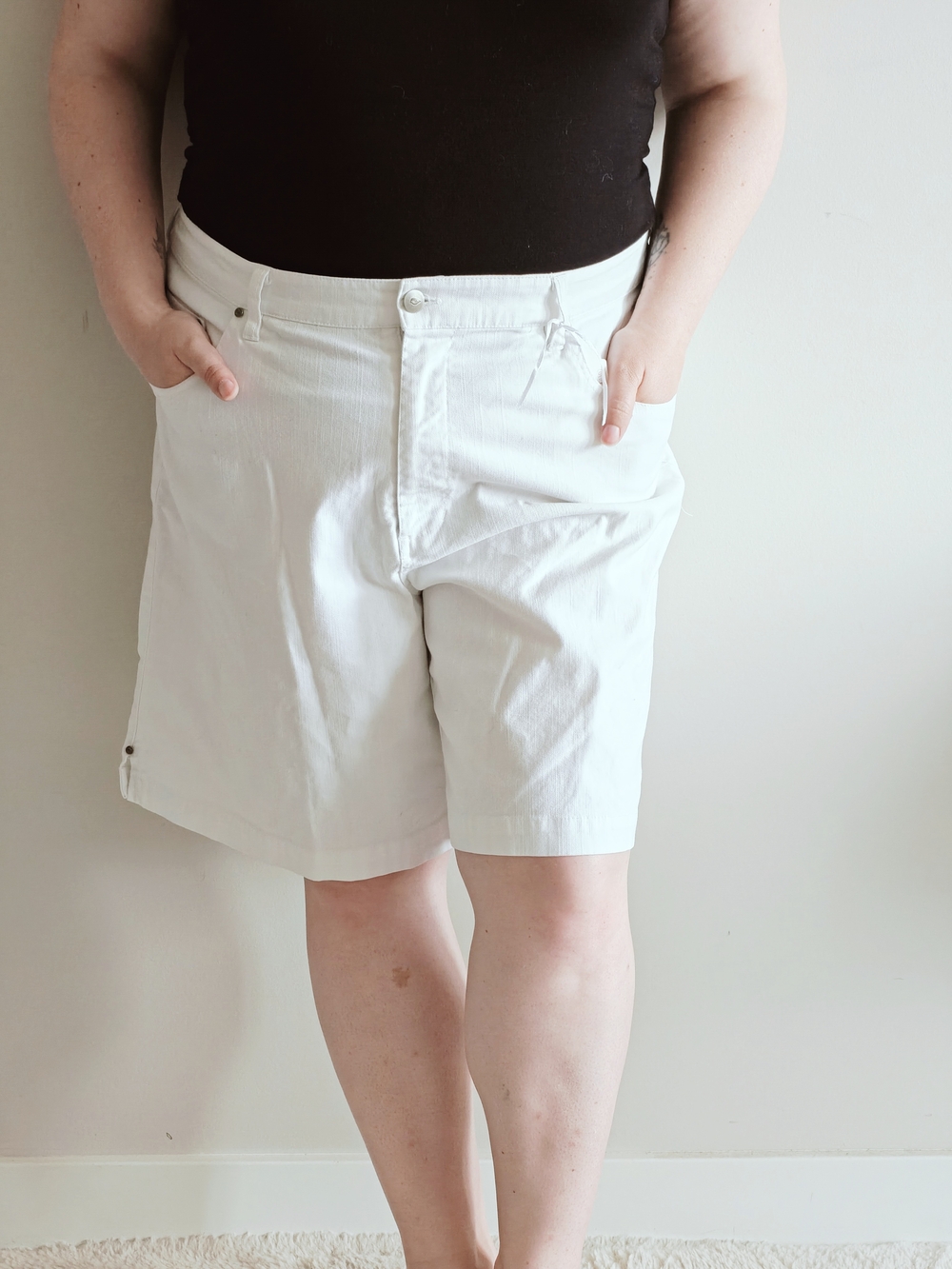 Vintage Cotton Ginny White High Rise Stretch Summer Bermuda Shorts Size 18+ Plus
